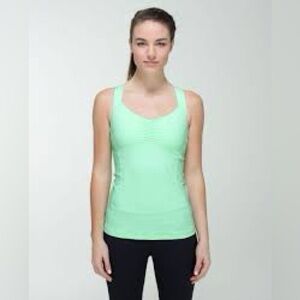 Lululemon Core Kicker Tank
Fresh Teal / Mini Hyper Stripe Fresh Teal-A